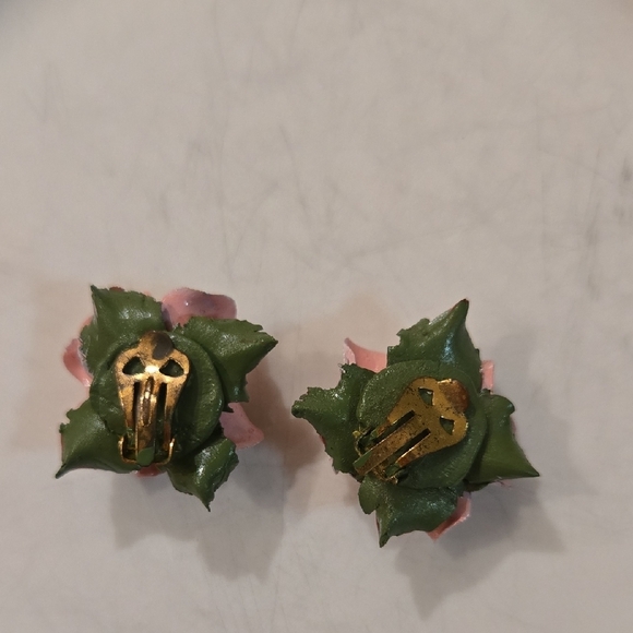 Vintage Rosette Clip Pink and Red Rose Earrings, Garden Party, Hamptons Chic - Picture 4 of 10